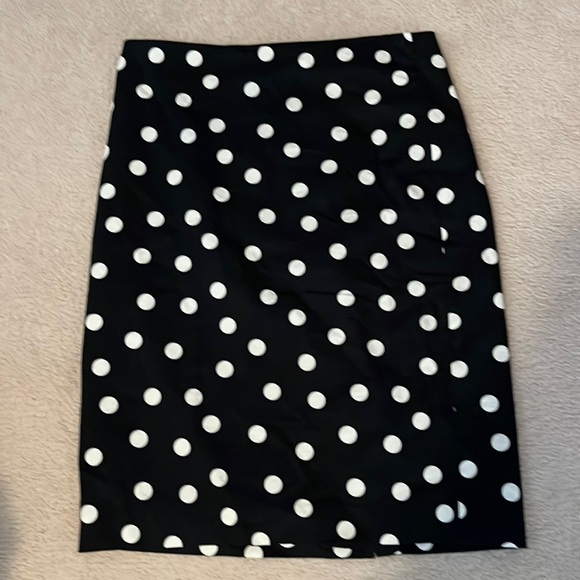 Ann Taylor skirt. Size 10 - Picture 1 of 2